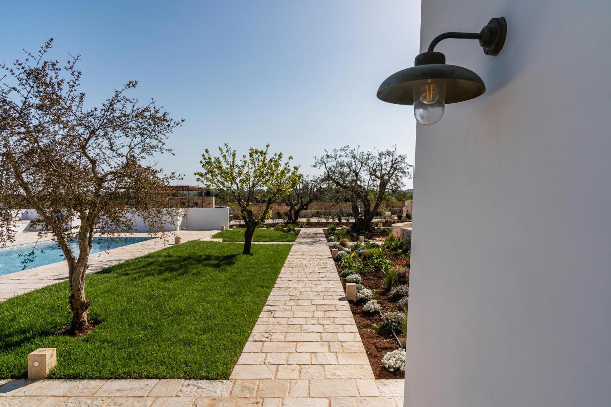 Trullo Jale - Boutique Apartments Ostuni Exterior photo