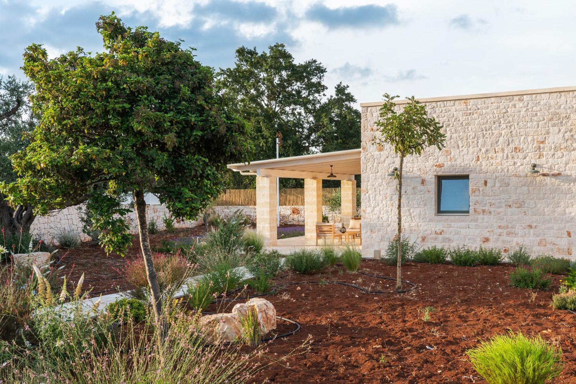 Trullo Jale - Boutique Apartments Ostuni Exterior photo